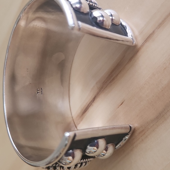 Gorgeous Bracelet by Thomas Charley - Picture 6 of 8